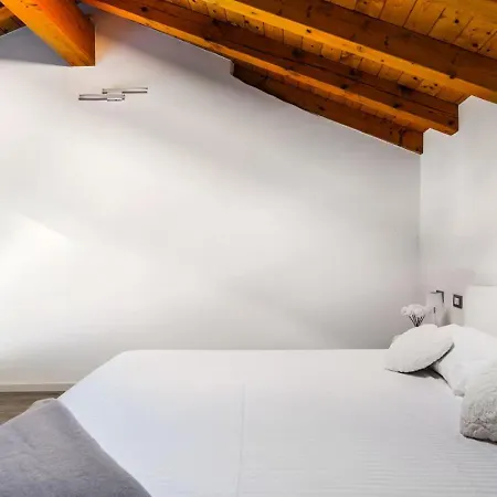 Appartamento Luxury Lakeview Loft