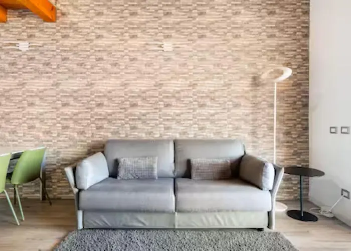 Luxury Lakeview Loft *